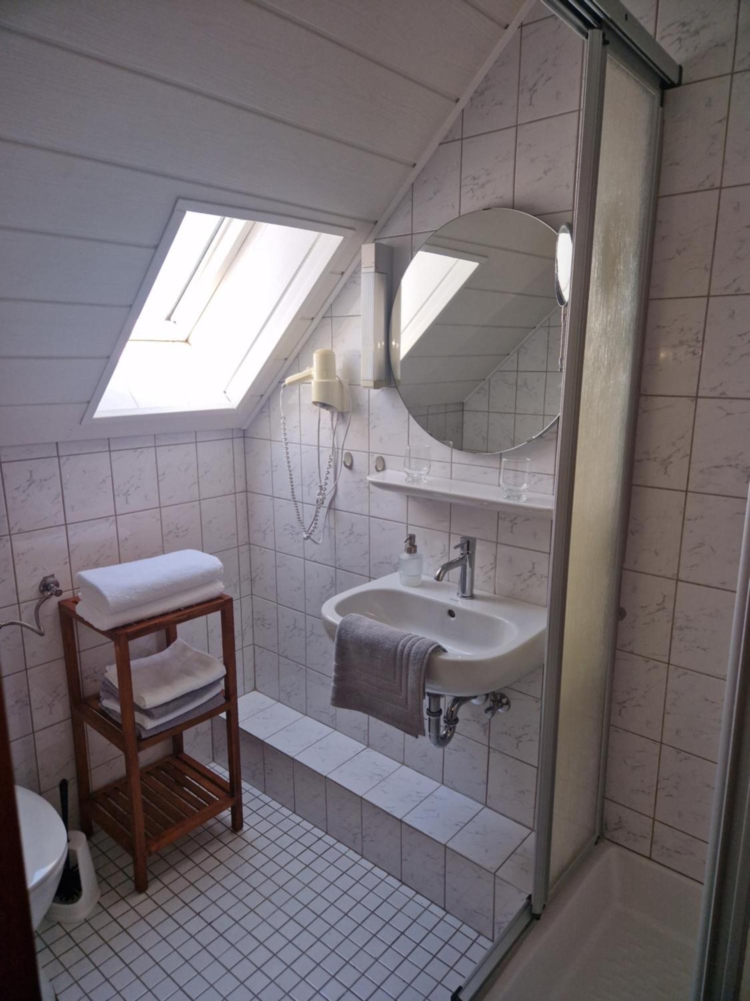 Gaestehaus "Am Weissen Stein" Кохем Екстериор снимка